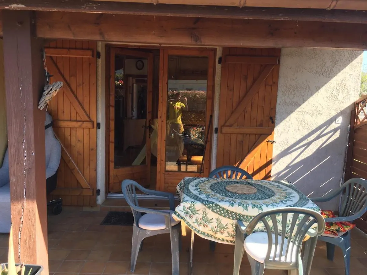 Appartement Plain-Pied Vacances Cazaubon 0*,  Frankrijk